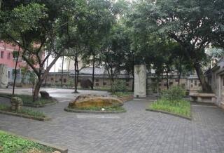 沾益縣沾益鄉(xiāng)龍華中學