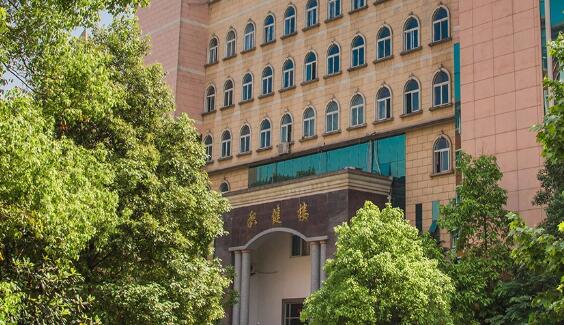 遂寧市市中區(qū)白馬鎮(zhèn)中學