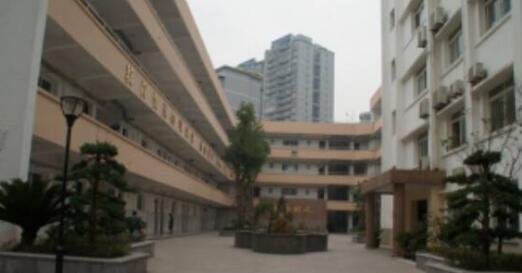 重慶松樹橋中學(xué)怎么樣、好不好
