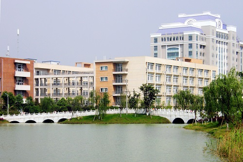 成都市工業(yè)學校2021年招生分數(shù)線
