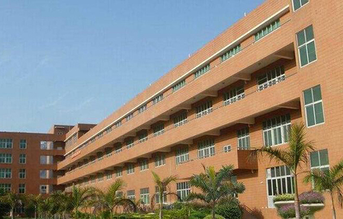 云南省建筑技工學校招生電話