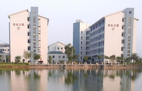 商丘醫(yī)學(xué)高等專科學(xué)校2021年招生簡章