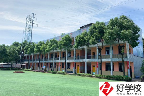 常德海乘職業(yè)學(xué)校教學(xué)設(shè)施好不好？環(huán)境怎么樣？