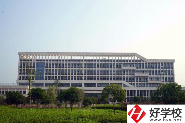 益陽職業(yè)技術(shù)學(xué)院（中職部）的招生代碼是多少？學(xué)校好不好？