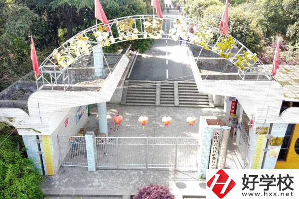 岳陽市君山區(qū)職業(yè)技術學校怎么樣？有哪些入學須知？