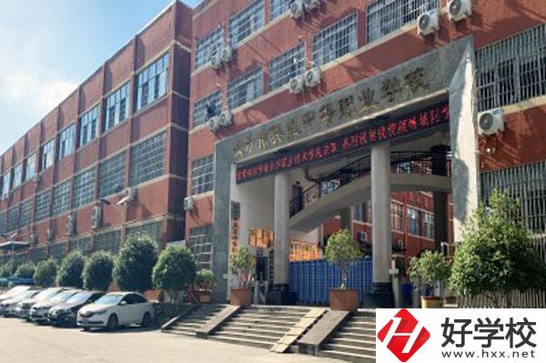 想在長沙學習無人機操控與維修專業(yè)，推薦這所學校
