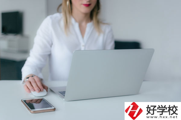在長(zhǎng)沙讀技校，哪些專業(yè)比較有發(fā)展前途?