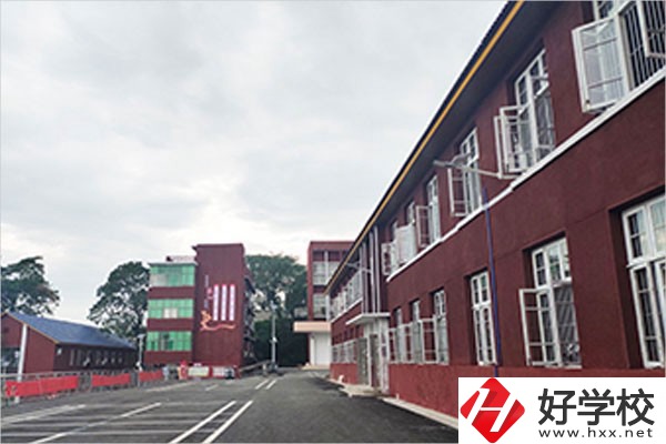 永州市海嘉中等職業(yè)技術學校的辦學條件怎么樣？