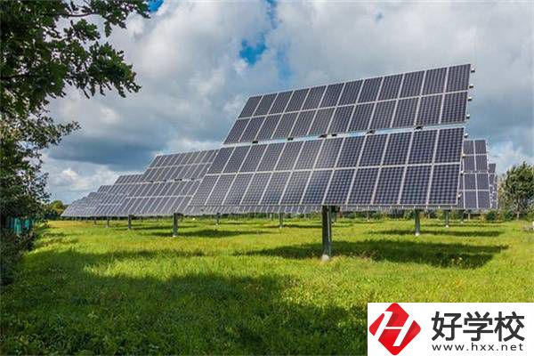 在湖南初中畢業(yè)如何選專業(yè)？有什么專業(yè)可以推薦？