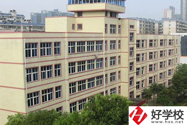 在郴州讀中專一年學(xué)費(fèi)要多少？