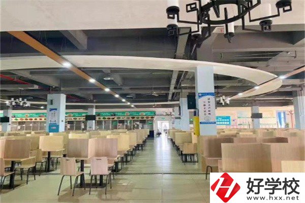 長沙經貿職業(yè)中專有哪些招生專業(yè)？有哪些辦學優(yōu)勢？