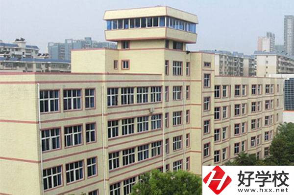 想在郴州上中專有什么比較好的學校可以選擇？