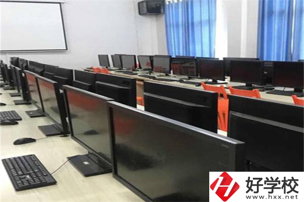 婁底市現代信息中等職業(yè)學校實訓樓