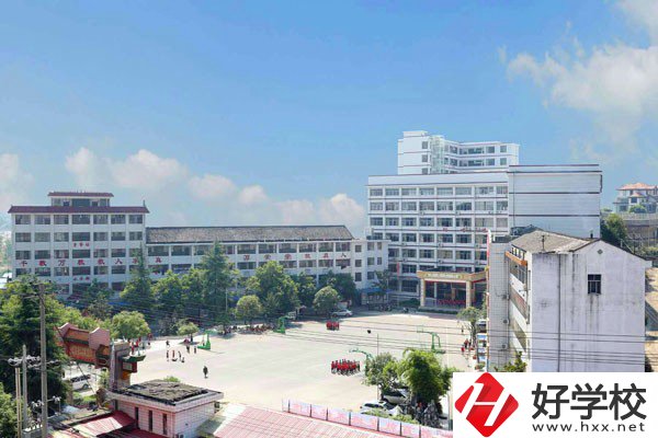 新化縣南北職業(yè)學校有哪些專業(yè)？招生要求高嗎？