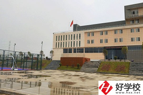 婁底環(huán)宇中職學(xué)校怎么樣？有什么辦學(xué)特色？