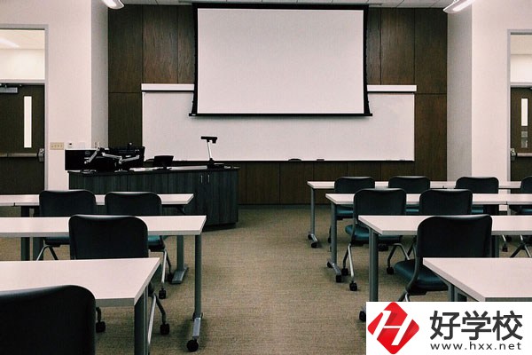 吉首大學(xué)師范學(xué)院怎么樣？環(huán)境好不好？