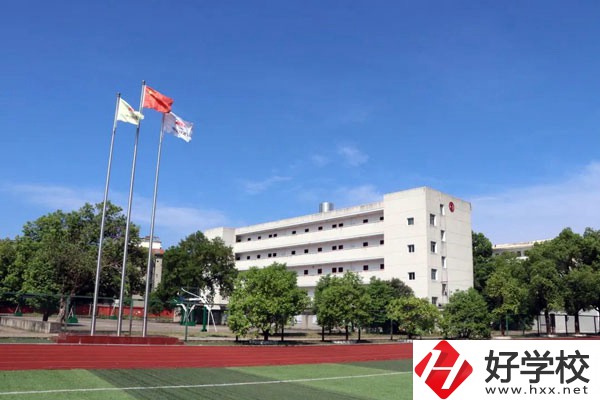 湘潭鐵路工程學校開設了哪些專業(yè)？就業(yè)前景如何？