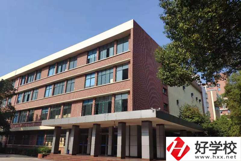 湖南建設(shè)中等職業(yè)學(xué)校怎么樣，是技校嗎？