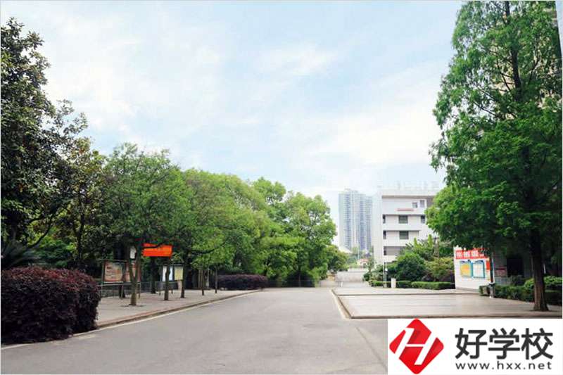 邵陽工業(yè)學校有哪些專業(yè)？招生要求是什么？