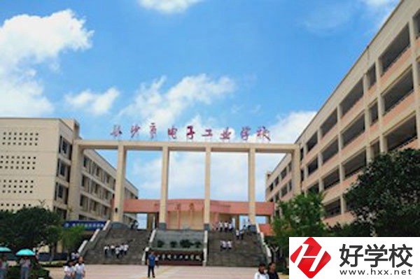 長沙電子工業(yè)學(xué)校的招生要求有哪些？
