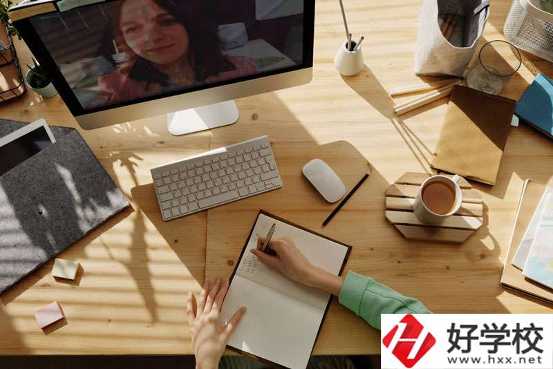 新化縣楚怡工業(yè)學校是職高嗎？怎么樣？