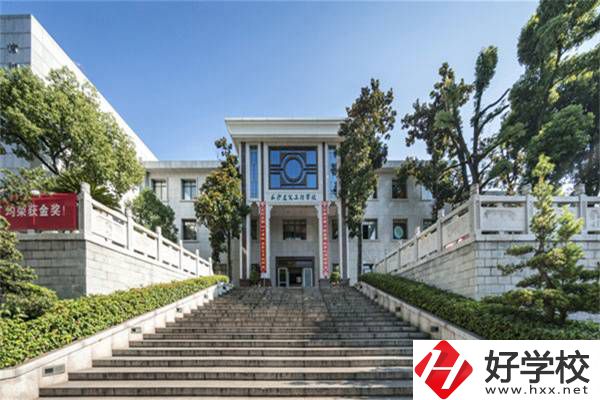 長沙有哪些職校可以學建筑工程專業(yè)？有什么辦學優(yōu)勢？