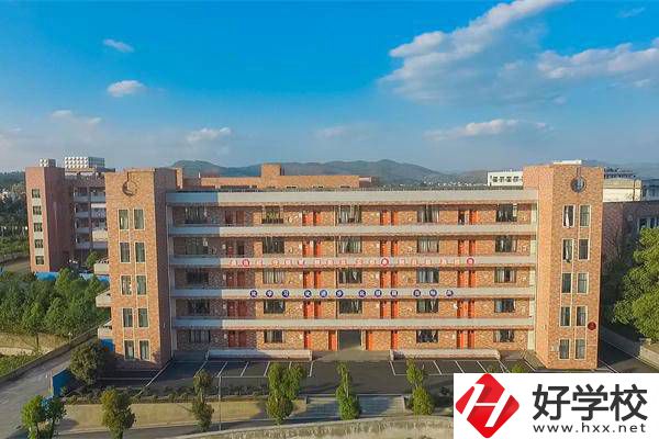 邵陽學幼兒保育專業(yè)推薦哪些學校？學費貴嗎？