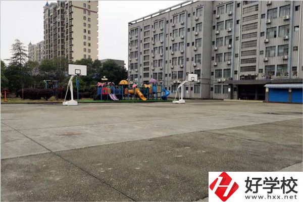 益陽電腦美術(shù)職業(yè)學(xué)校有什么特色專業(yè)？