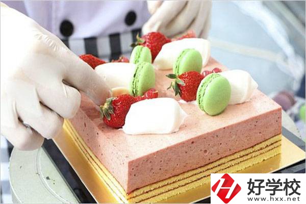在湖南女生讀技校學(xué)什么專業(yè)最吃香？就業(yè)前景怎么樣？