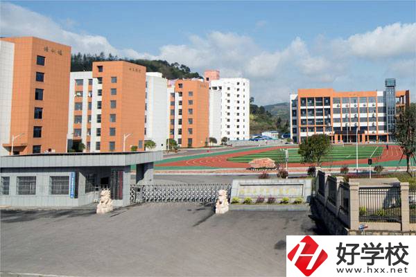 湘西州鳳凰縣有哪些中專學(xué)校？都有哪些專業(yè)？