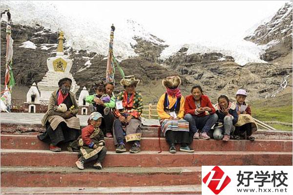 張家界少數(shù)民族加分政策是什么？中專升大專加分嗎？
