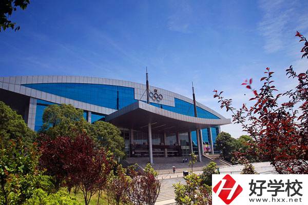 湖南獵鷹技工學校的辦學條件怎么樣？