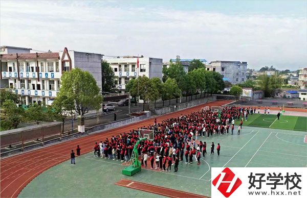 龍山縣第一職業(yè)中學有哪些重點專業(yè)？容易就業(yè)嗎？
