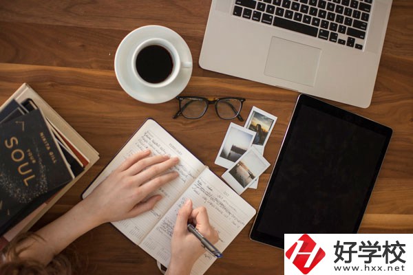 衡陽市鐵路運輸職業(yè)學(xué)校好不好？宿舍怎么樣？