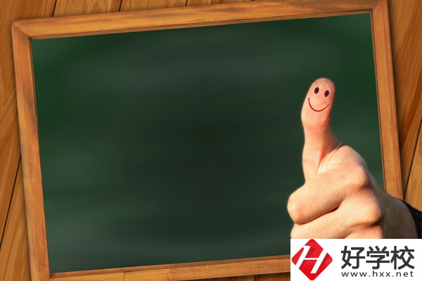 長沙鐵航職業(yè)中等技術(shù)學(xué)校有哪些專業(yè)？學(xué)費(fèi)貴不貴？