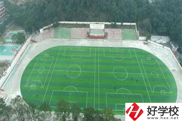 岳陽理工職業(yè)技術(shù)學(xué)校專業(yè)情況如何，有哪些辦學(xué)特色？