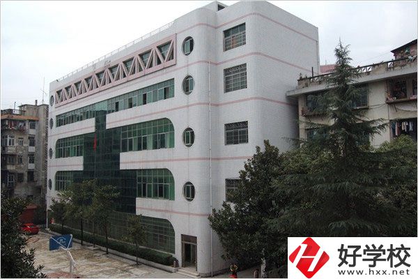 湘西有沒有公辦藝術(shù)學(xué)校？學(xué)藝術(shù)有什么出路？