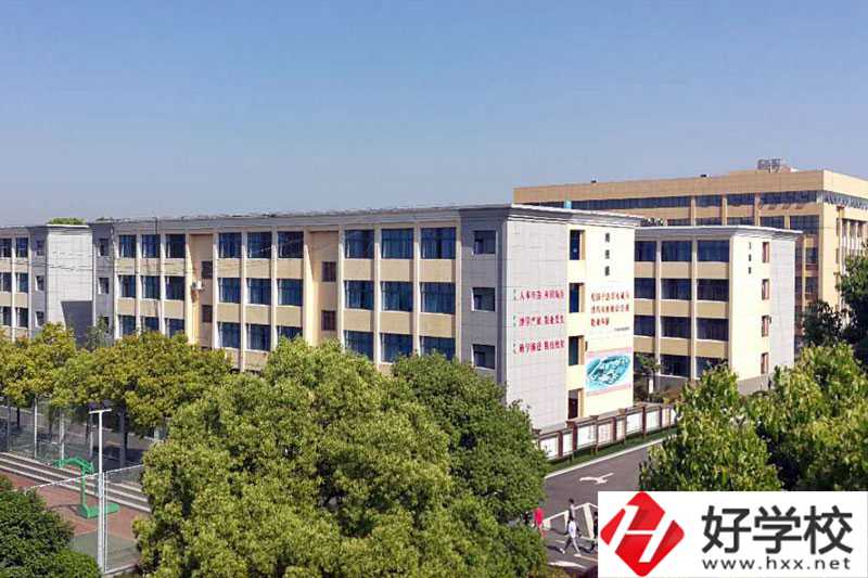平江縣職業(yè)技術(shù)學(xué)校有哪些專業(yè)？推薦這個專業(yè)！