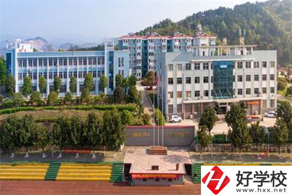 邵東縣職業(yè)中專是重點(diǎn)中專嗎？辦學(xué)條件怎么樣？