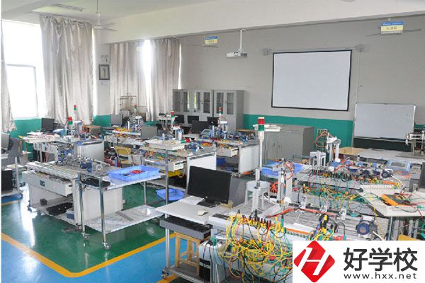 懷化工業(yè)中等專業(yè)學(xué)校值得去讀嗎？開設(shè)有哪些專業(yè)？