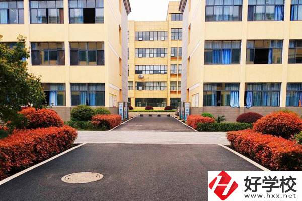 岳陽市平江縣最好的中職學(xué)校是哪一所？