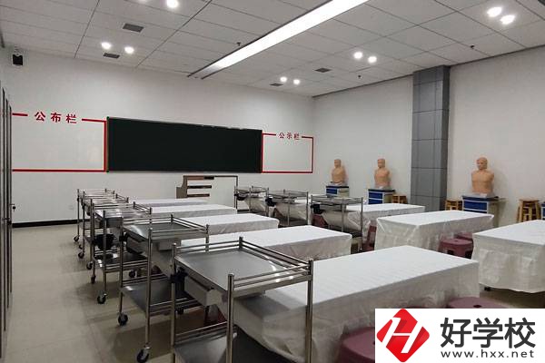婁底有衛(wèi)校嗎？可以學(xué)什么專業(yè)？