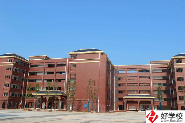 湖南省湘北職業(yè)中專學校怎么樣？