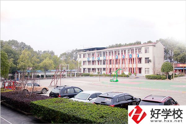 臨湘市湘北職業(yè)技術(shù)學(xué)校怎么樣？