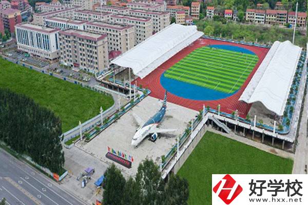 衡陽市中南科技財(cái)經(jīng)管理學(xué)校的辦學(xué)條件怎么樣？