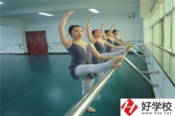 湖南有哪些藝校值得推薦？藝術專業(yè)好就業(yè)嗎？