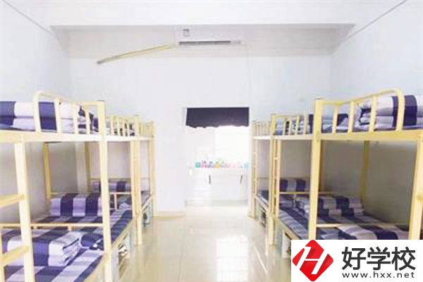 長沙經(jīng)貿(mào)職業(yè)中專學校宿舍