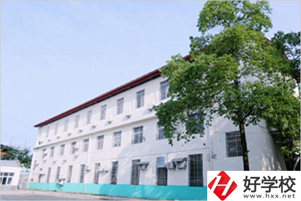 湘潭華光職校在哪？有什么辦學(xué)特色？