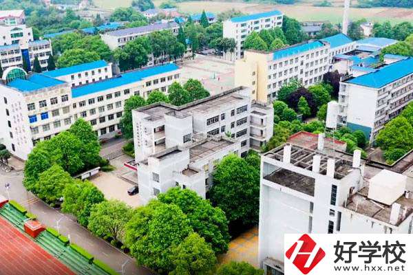 湖南瀏陽(yáng)有什么好的中?？梢酝扑]？學(xué)什么專業(yè)好？