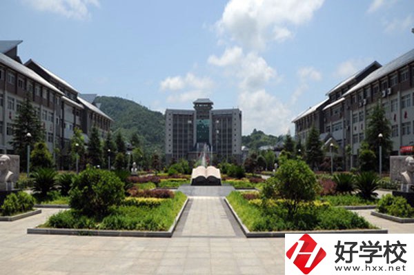 湘西州經(jīng)濟(jì)貿(mào)易學(xué)校的熱門招生專業(yè)有哪些？